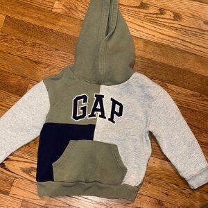 GAP Kids Two-Tone Hoodie in Olive and Gray